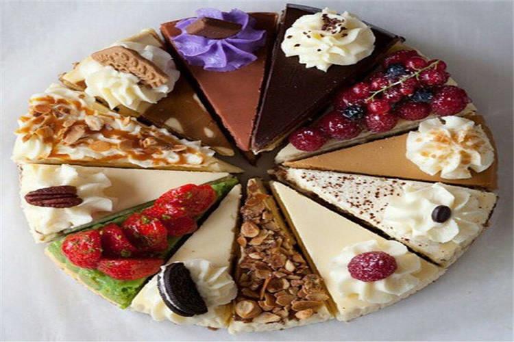 桂花糕是已有300多年历史，是用糯米粉、糖和蜜桂花为原料制作而成的美味糕点