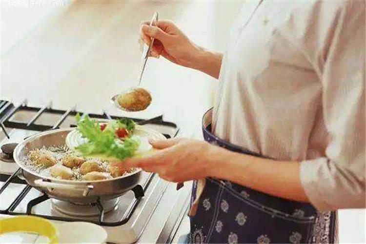 炒菜是经典的中式烹饪方法