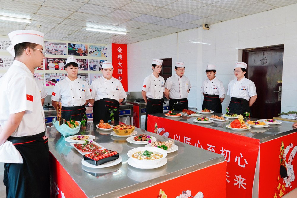 站成风景,炼成本领 济宁美开乐职业培训学校用行动书写成才新篇章