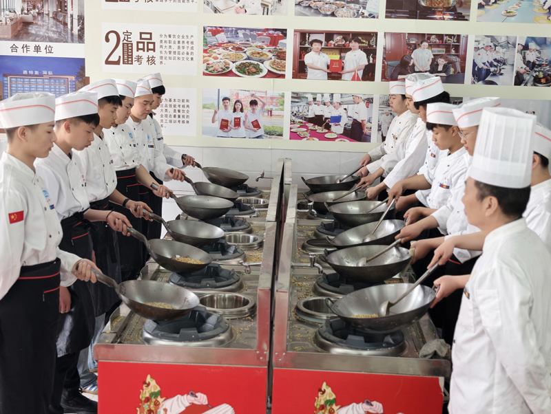 技能筑梦 不负韶华 济宁美开乐技校：以匠心传技艺，以技能赢未来