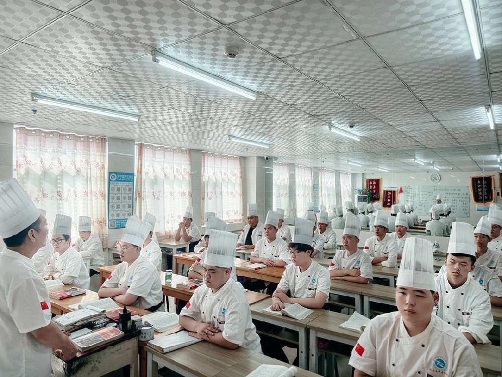 中考放榜遇迷茫 技能成才辟新路 济宁美开乐助力落榜学子逆风翻盘