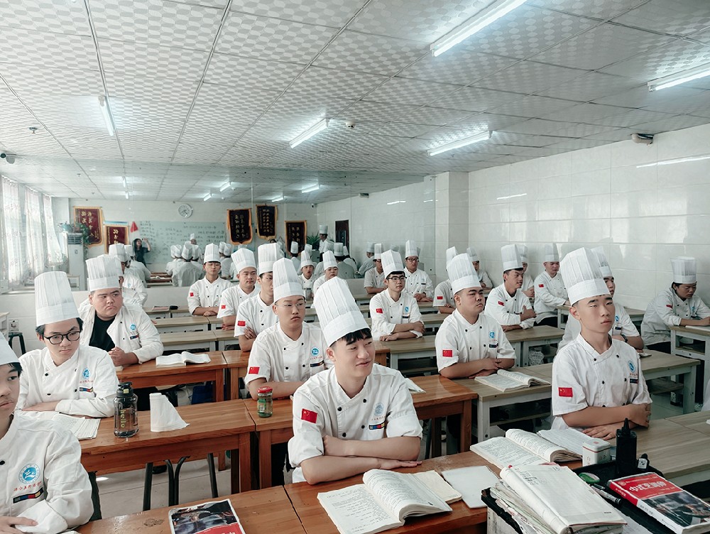 以技赋能筑未来 平凡少年亦有星光 济宁美开乐职业培训学校赋能学子实干成才