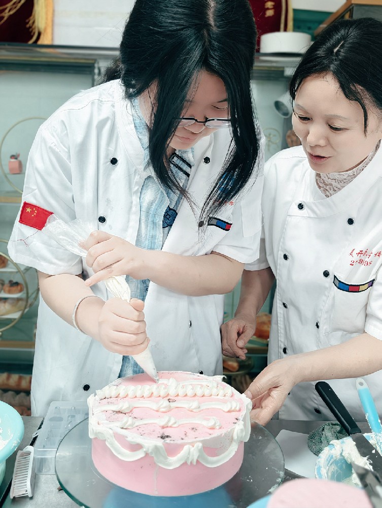 潜心精技笃行致远 全力赋能青年成长 济宁美开乐职业培训学校助力学子奔赴新程